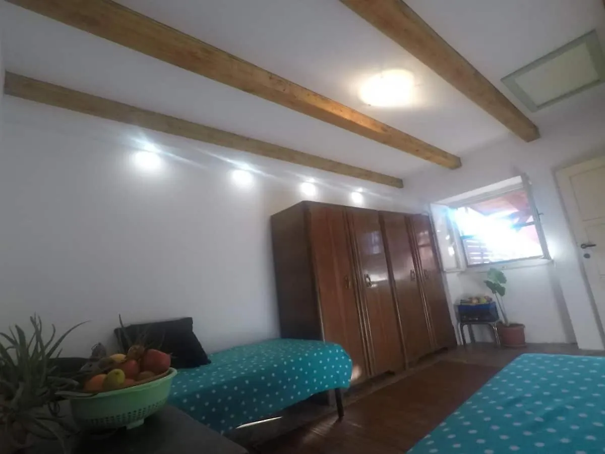 Villa Lakvere Family House Pula